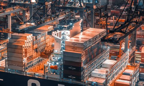 Bukan Saatnya Berhenti Ekspor Impor — Ini Cara Bisnis Tetap Ekspansif di Tengah Kenaikan Harga Energi Global