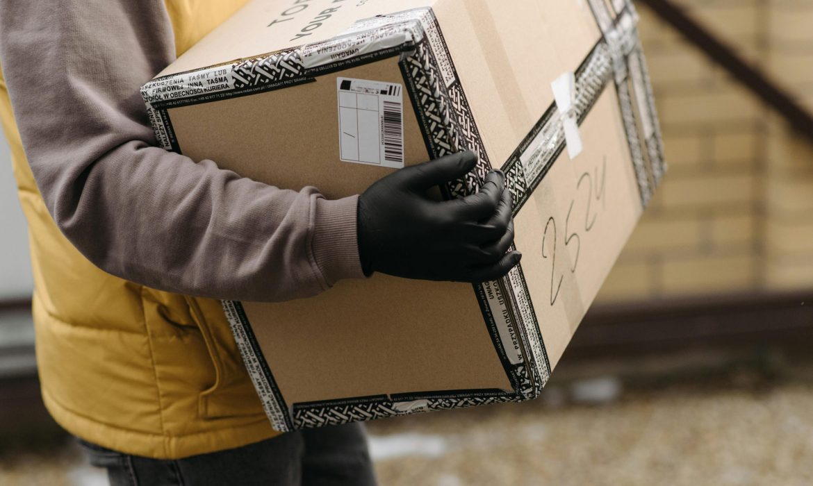 Cara Menghindari Barang Tertahan di Bea Cukai: Tips Penting untuk Importir dan Eksportir